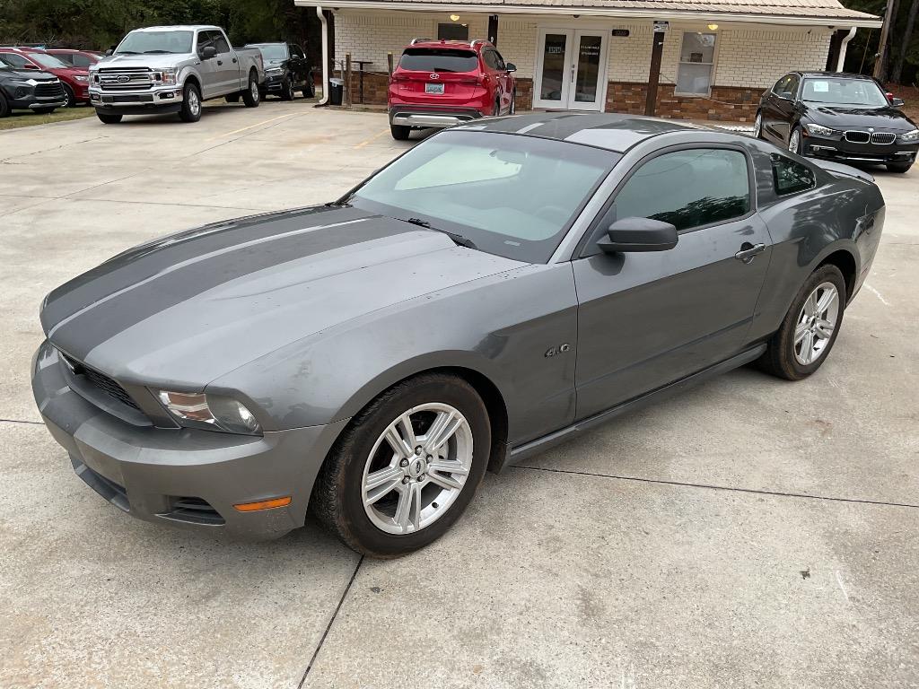 2010 Ford Mustang V6 Premium